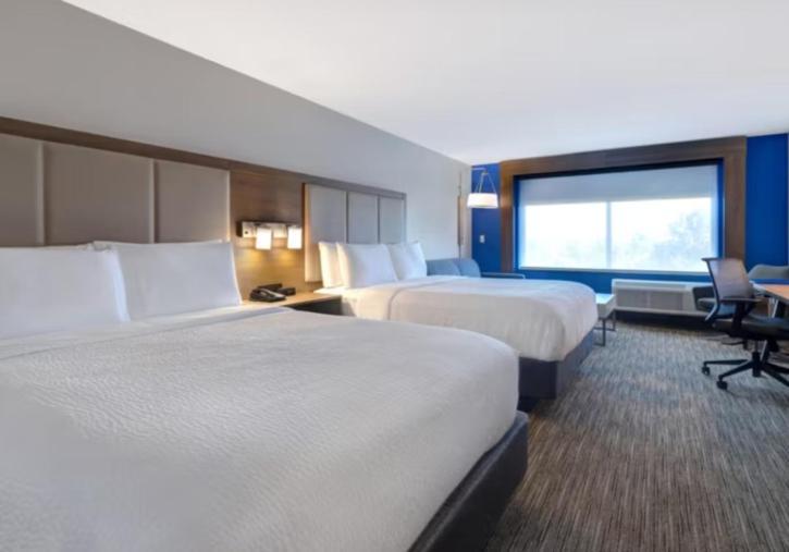 Holiday Inn Express & Suites - Detroit - Dearborn By Ihg Exterior foto